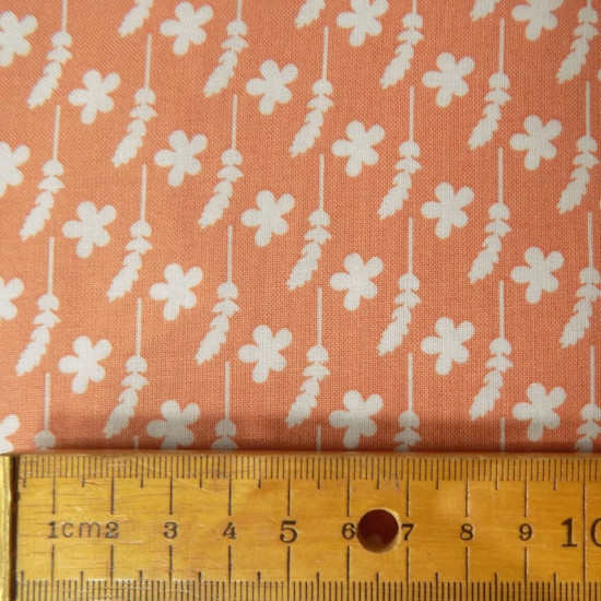 Fabric Freedom Heritage Floral FF126/2 - Click Image to Close